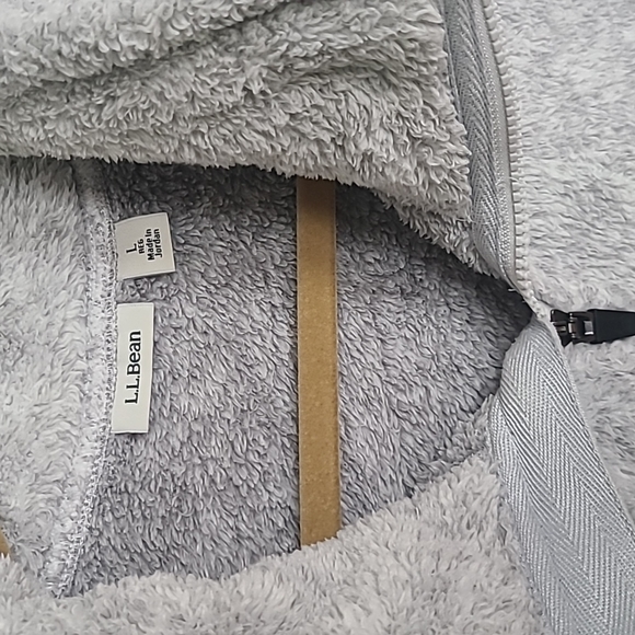 L.L. Bean 1/4 Zip Fuzzy Pullover - Picture 2 of 3
